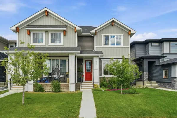 332 Lawthorn WAY SE, Airdrie, AB T4A 3M7