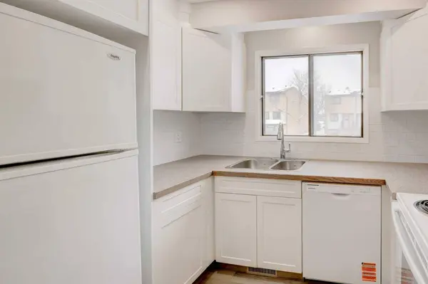 2720 Rundleson RD NE #66, Calgary, AB T1Y3Z4