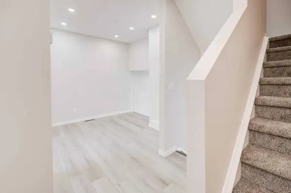 2720 Rundleson RD NE #66, Calgary, AB T1Y3Z4