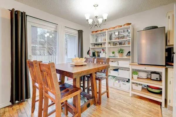 544 Blackthorn RD NE #401, Calgary, AB T2K5J5