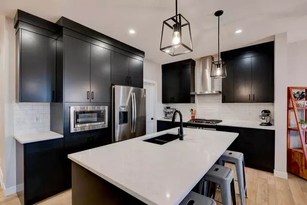 187 Willow PL, Cochrane, AB T4C 2A4