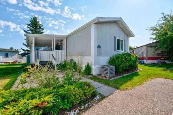 3126 Burroughs MNR NE, Calgary, AB T1Y 6K2