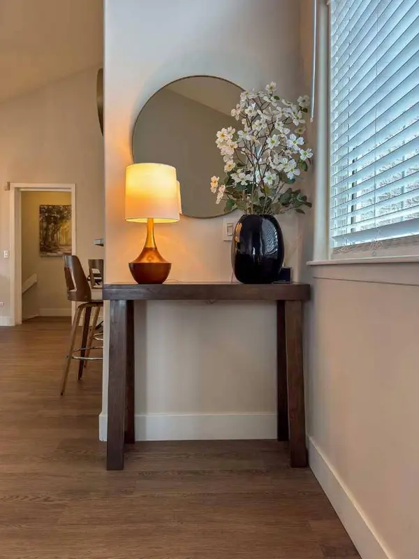 1997 Sirocco DR SW #207, Calgary, AB T3H 3E6