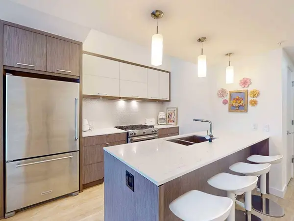 3450 19 ST SW #409, Calgary, AB T2T6V7