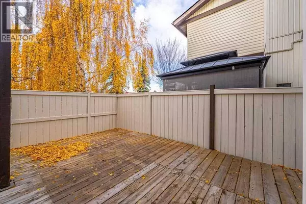 4, 3200 60 Street NE, Calgary, AB T1Y4K8