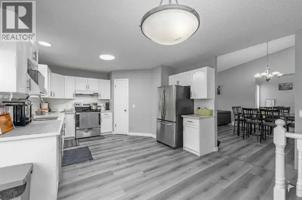 14 Coral Sands Place NE, Calgary, AB T3J3J3