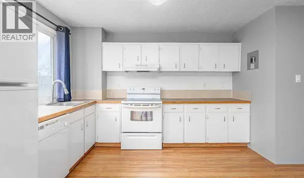 304, 1320 12 Avenue SW, Calgary, AB T3C3R6