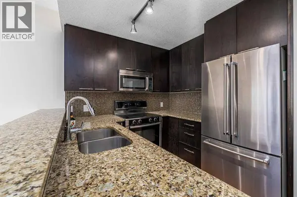 402, 333 22 Avenue SW, Calgary, AB T2S0H3