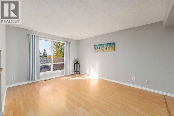 76 Hawkville Place NW, Calgary, AB T3G2G9