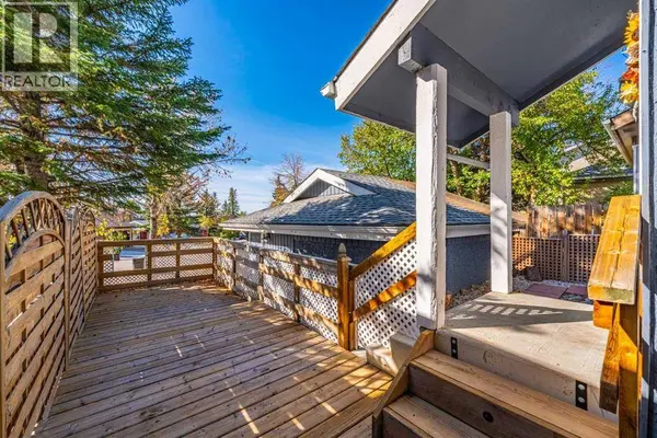 76 Hawkville Place NW, Calgary, AB T3G2G9