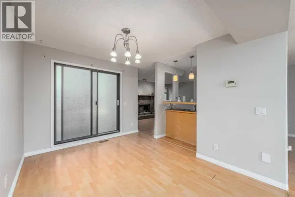 76 Hawkville Place NW, Calgary, AB T3G2G9