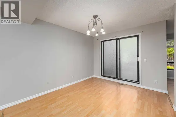 76 Hawkville Place NW, Calgary, AB T3G2G9