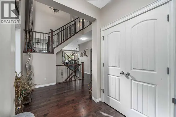 66 Nolancliff Crescent NW, Calgary, AB T3R0S6