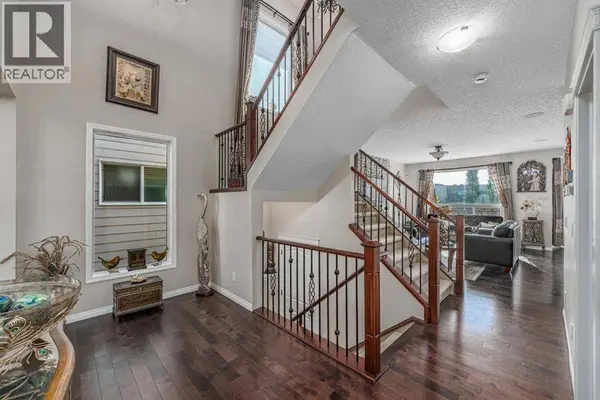 66 Nolancliff Crescent NW, Calgary, AB T3R0S6