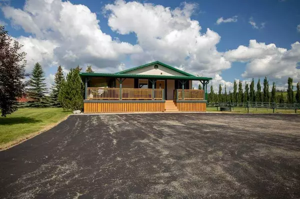 5446 584 HWY #123, Rural Mountain View County, AB T0M 1X0