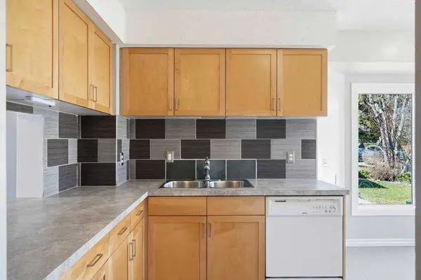 55 Templegreen DR NE, Calgary, AB T1Y 4Z1