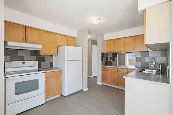 55 Templegreen DR NE, Calgary, AB T1Y 4Z1