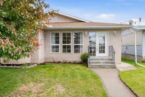 303A Centre ST N, Sundre, AB T0M 1X0