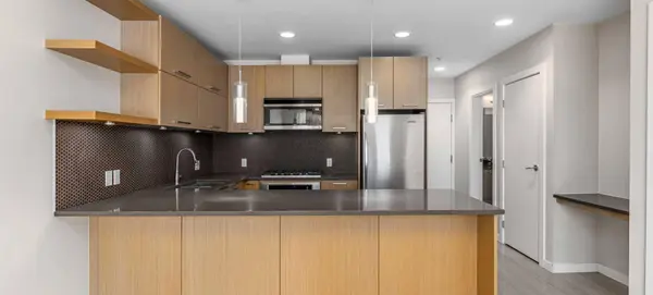 707 4 ST NE #108, Calgary, AB T2E 3S7