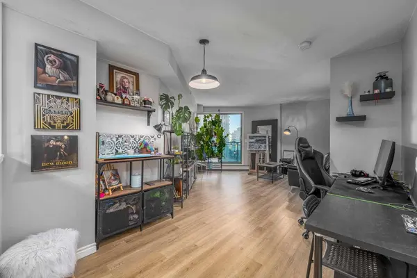 1121 6 AVE SW #1004, Calgary, AB T2P 5J4