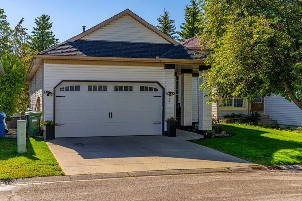 44 Douglas Glen PL SE, Calgary, AB T2Z 2M9