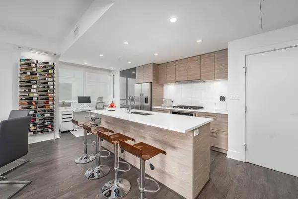 38 9 ST NE #415, Calgary, AB T2E 7X9
