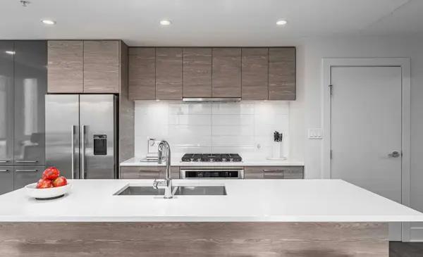 38 9 ST NE #415, Calgary, AB T2E 7X9