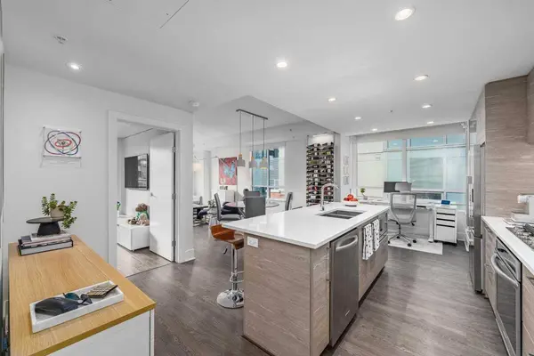38 9 ST NE #415, Calgary, AB T2E 7X9