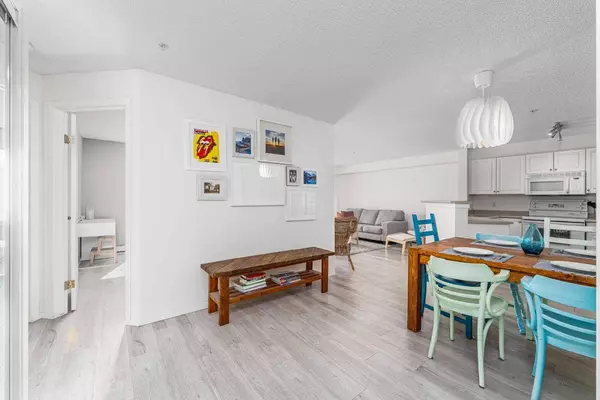 2000 Citadel Meadow PT NW #204, Calgary, AB T3G 5N5