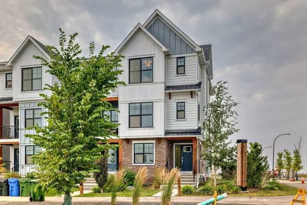 210 Alpine AVE SW, Calgary, AB T2Y 0R8