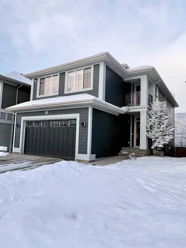 26 Mahogany GN SE, Calgary, AB T3M 0T3