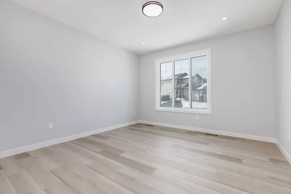 1955 Mccaskill DR, Crossfield, AB T0M 0S0