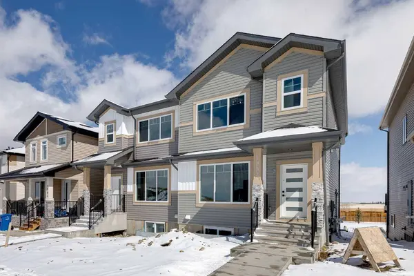 1989 McCaskill DR, Crossfield, AB T0M 0S0