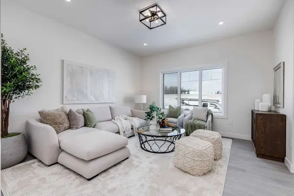 1917 Mccaskill DR, Crossfield, AB T0M 0S0