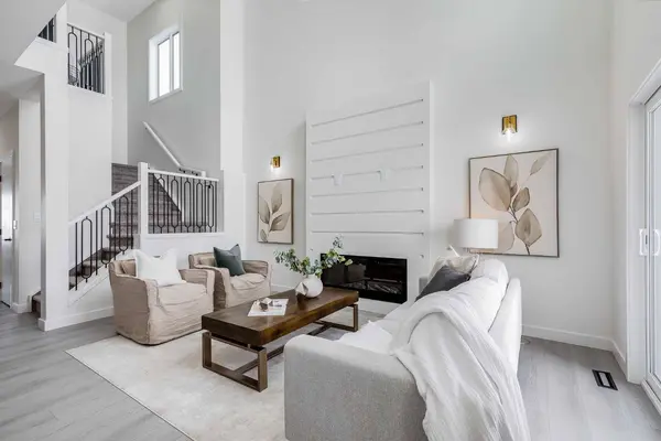 1917 Mccaskill DR, Crossfield, AB T0M 0S0