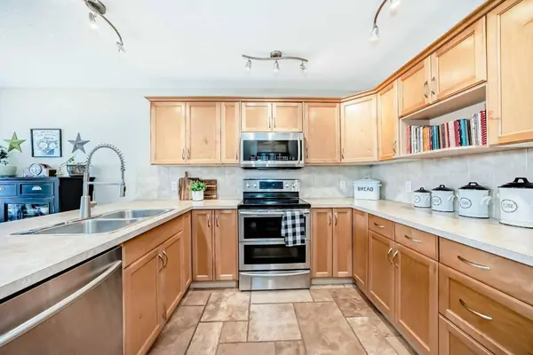 355 Ranch Ridge CT, Strathmore, AB T1P 1A6