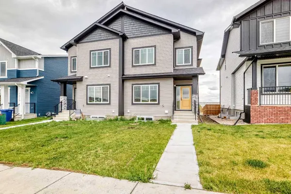 1915 Mccaskill DR, Crossfield, AB T0M 0S0