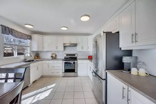 87 Silver Springs WAY NW, Airdrie, AB T4B 2V4