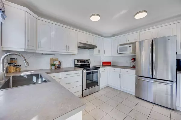 87 Silver Springs WAY NW, Airdrie, AB T4B 2V4