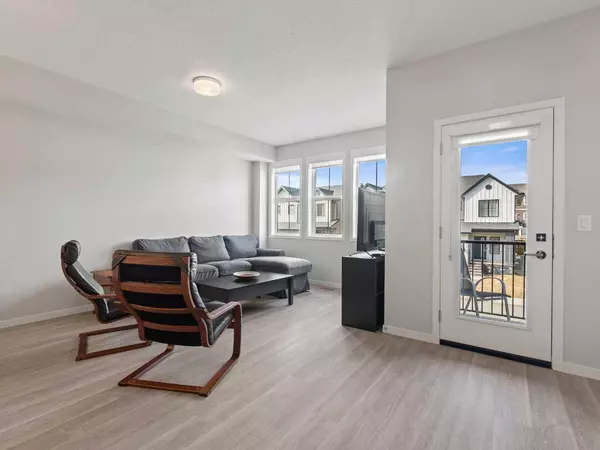 711 South Point Heath SW, Airdrie, AB T4B 5H7