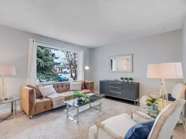 18 Sunnyside PL SE, Airdrie, AB T4B 1S4