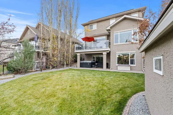 99 Cranwell Close SE, Calgary, AB T3M 1B1