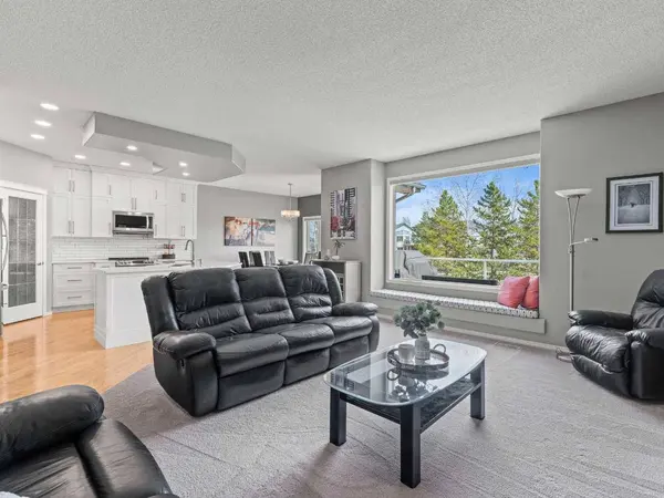 99 Cranwell Close SE, Calgary, AB T3M 1B1