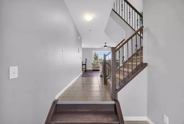 126 Windstone AVE SW, Airdrie, AB T4B 3R3