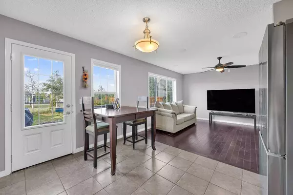 126 Windstone AVE SW, Airdrie, AB T4B 3R3