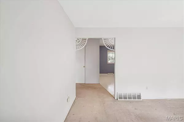 4449 State Route 3, Red Bud, IL 62278