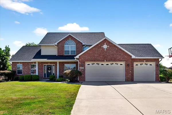 1618 Shadow RDG, Columbia, IL 62236