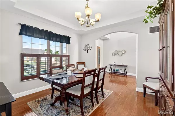 1618 Shadow RDG, Columbia, IL 62236