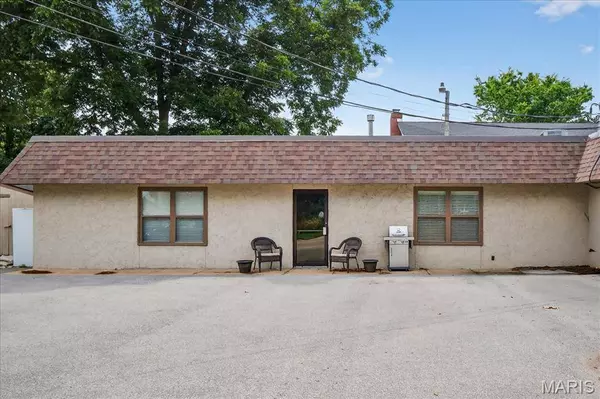 638 N Main ST, Columbia, IL 62236