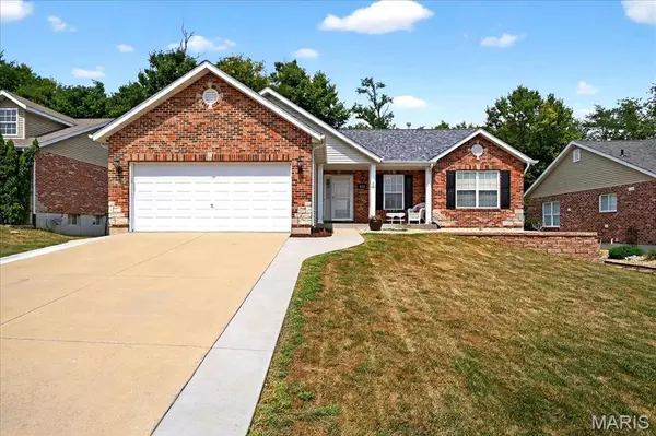 420 Micahs WAY, Columbia, IL 62236